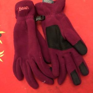 Womenswear LL bean fleece driving-gloves in raspberry M